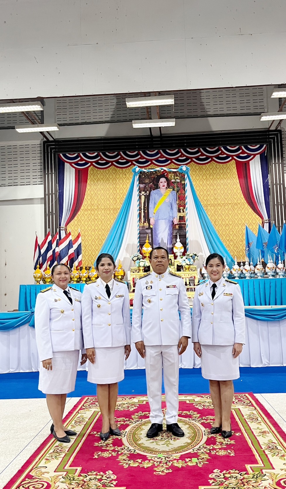 พช.นาหม่อม ร่วมพิธีถวายเครื่องราชสักการะ วางพานพุ่ม และจุดเทียนถวายพระพรชัยมงคล เนื่องในโอกาสวันเฉลิมพระชนมพรรษา 12 สิงหาคม 2568